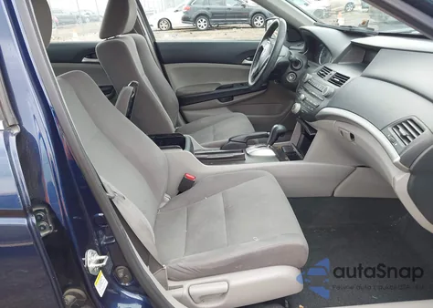 2011 Honda Accord 2.4 Lx z USA, uszkodzony, nr VIN 1HGCP2F36BA102147